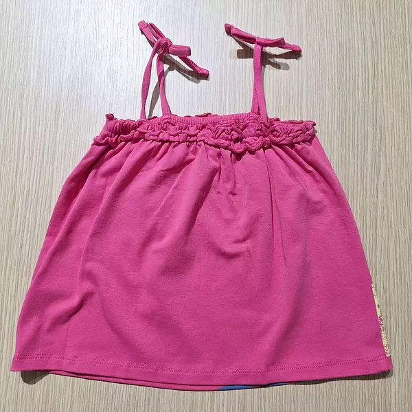 Blusa Fucsia De Tiras.