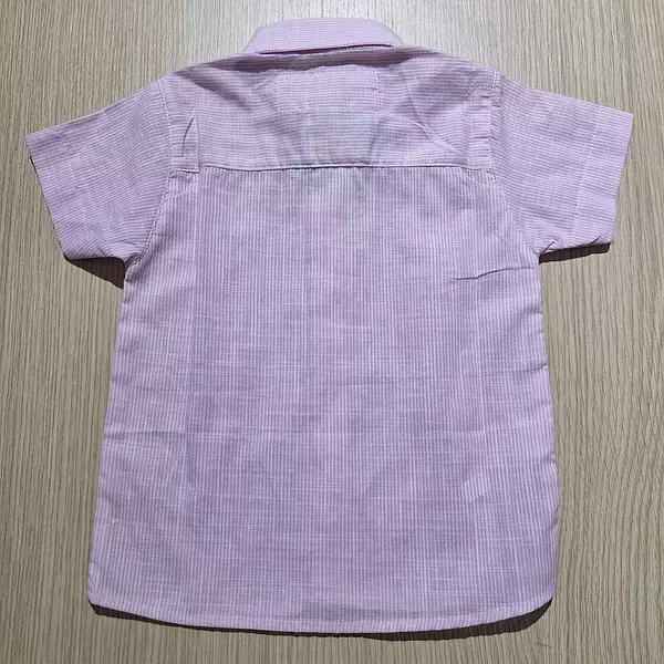 Camisa Manga Corta Patron Rayas Rosadas.