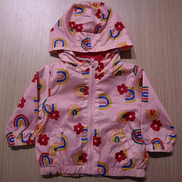 Chaqueta Impermeable Rosada.